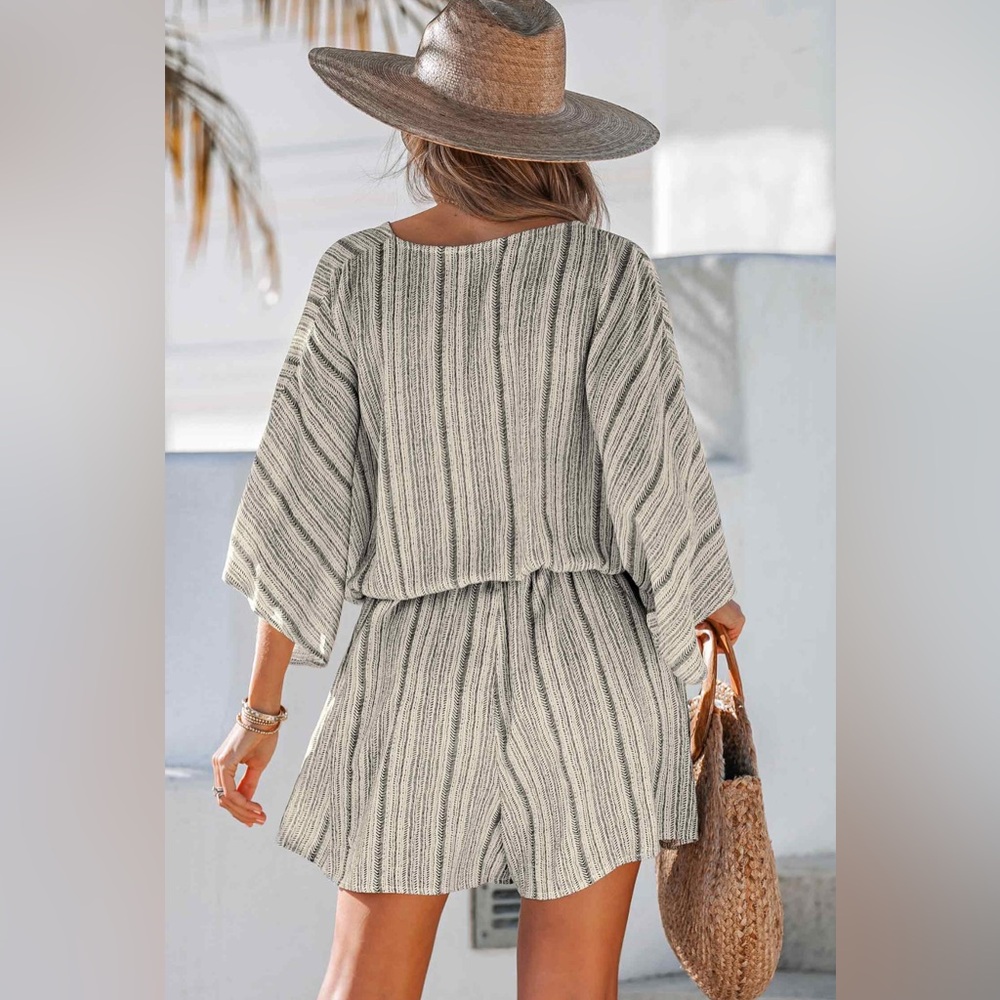 NWT CUPSHE Belted Striped Romper | Small - Picture 3 of 7